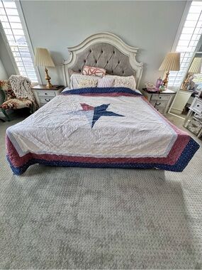 Modern Heirloom Texas Lone Star King Cotton Quilt
